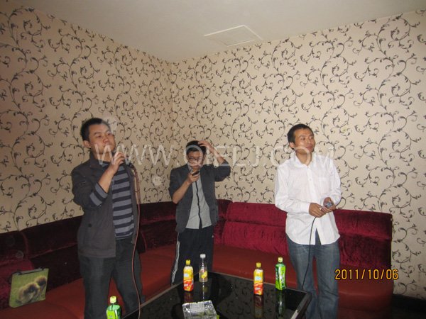 2011年10月，鄭州企鵝糧油機(jī)械有限公司--外貿(mào)部，十一國(guó)慶節(jié)團(tuán)體活動(dòng)！(圖6)